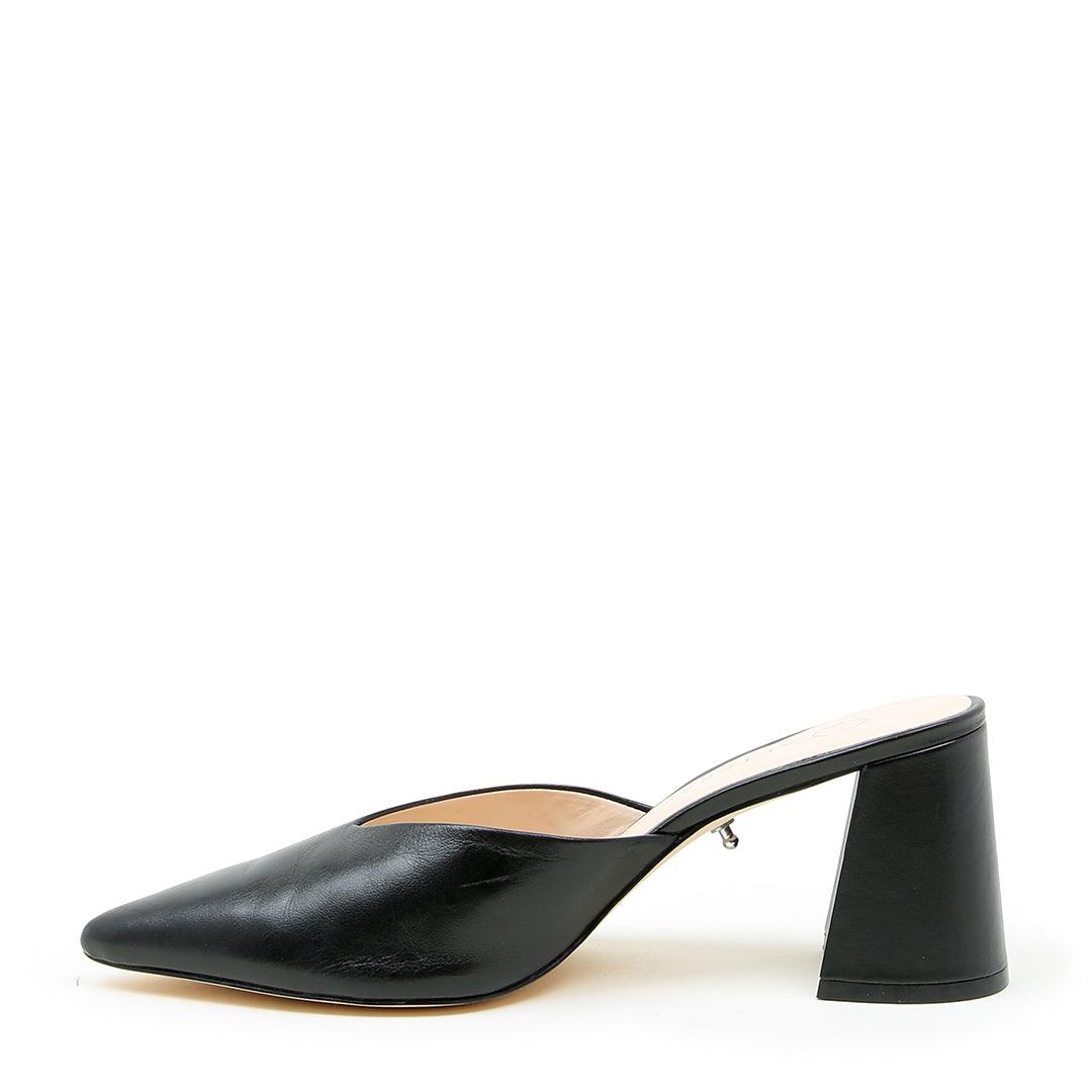 Black V Mule | Alterre customizable womens shoes with removable shoe straps